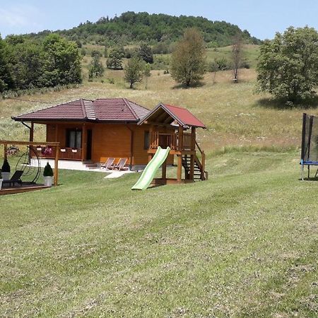 مبيت وإفطار إيفانييتسا Turizam Koturovic المظهر الخارجي الصورة